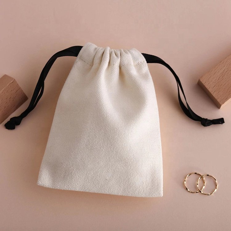 Nice Fancy Personalized Linen Cotton Bags with Drawstring Gift Bags For Jewelry
