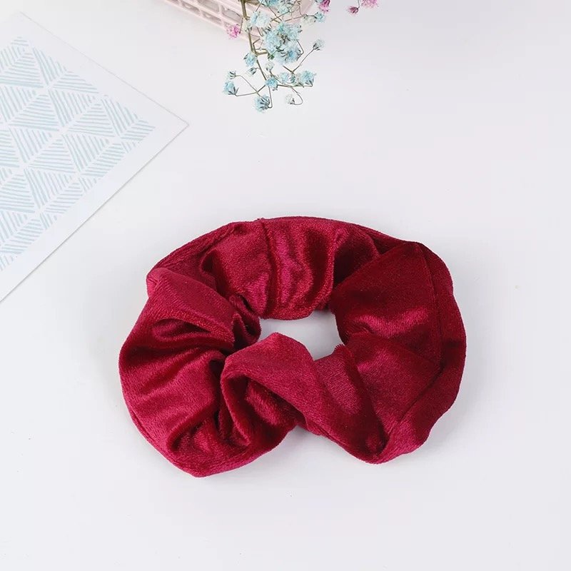 Wholesale colored velvet hair accessories popular colorful hair scrunchies for girls