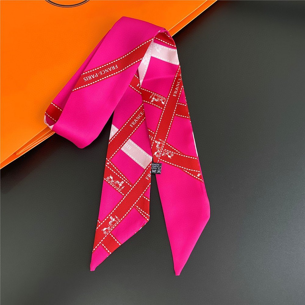 Women's Bandana Scarf Luxury Headscarf Headband Shirt Tie Bag Accessories Ladies Hat Decorative Scarf Fashion Girls Hair Band