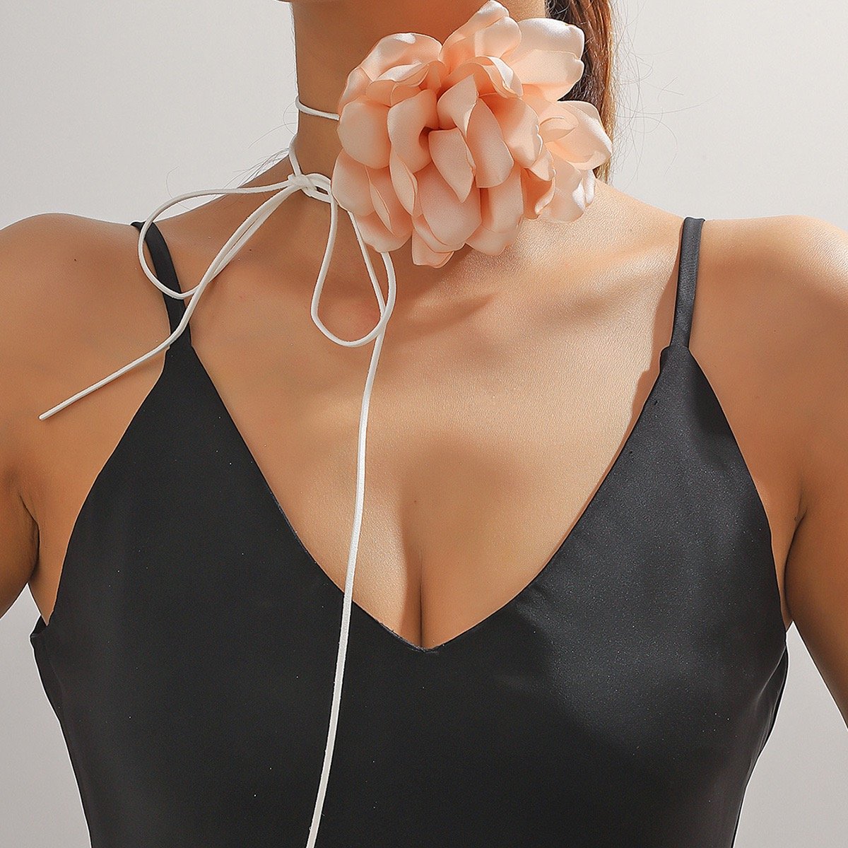 New Vintage Flower Led Hawaiian Waist Chain Flower Choker Gothic Large Rose Long Wrap Collar Tie Floral Women Chokers Necklace