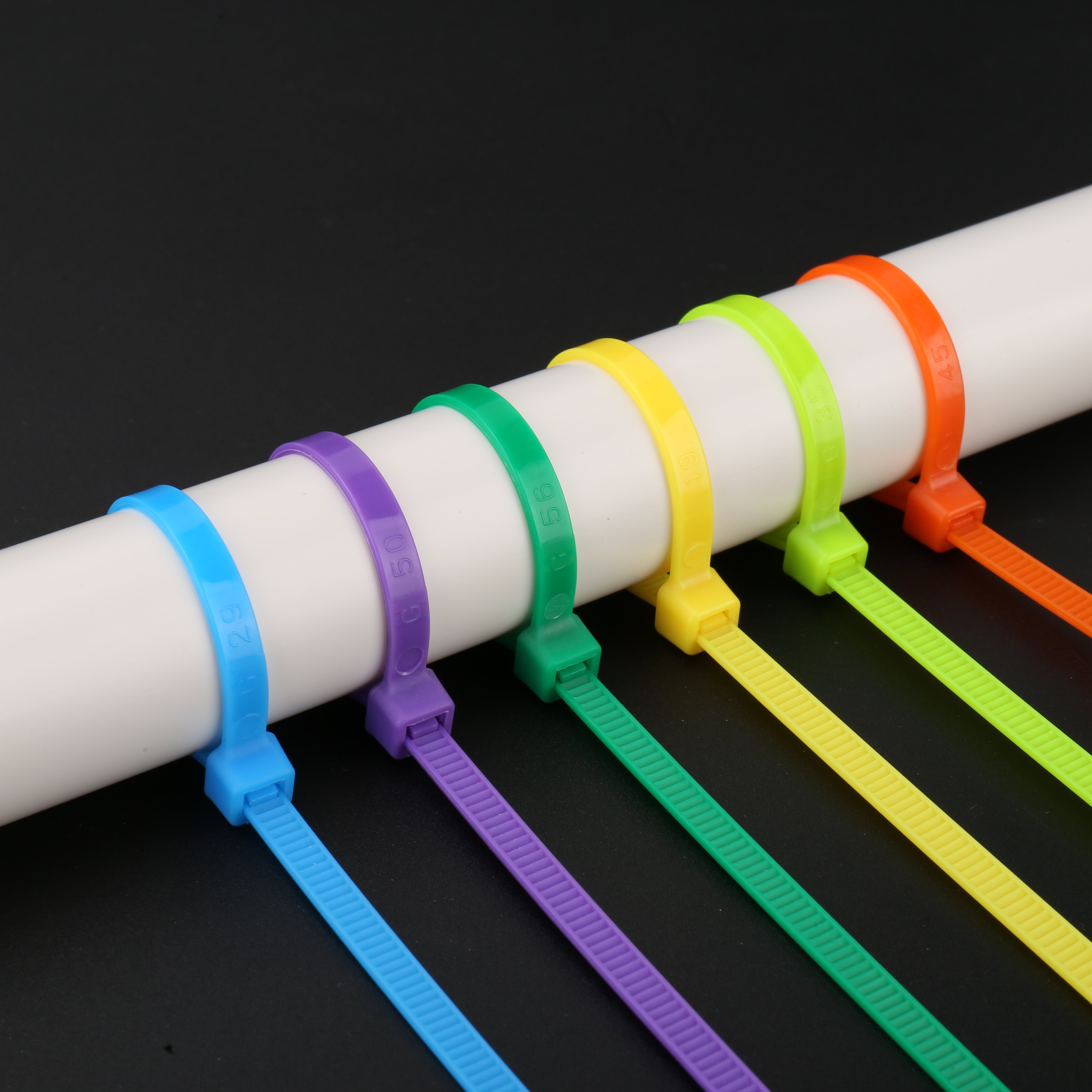 Customized industrial self locking plastic tie straps 4*200mm 300mm red yellow blue green nylon66 wire zip tie nylon cable ties