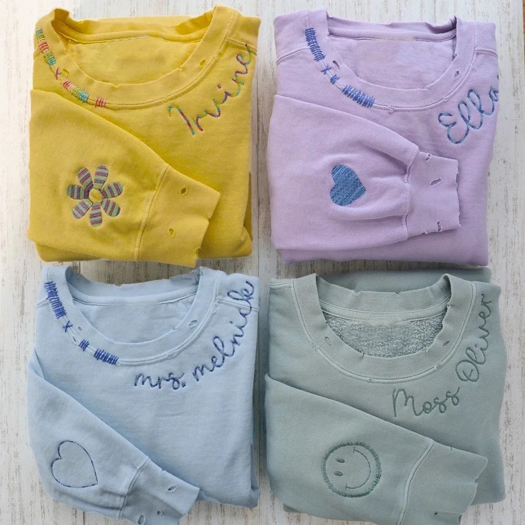 Customized Distressed Sweatshirt with Embroidered Collar Handmade OEM Service Custom Hoodie 1 Piece Knitted Fabric Unisex