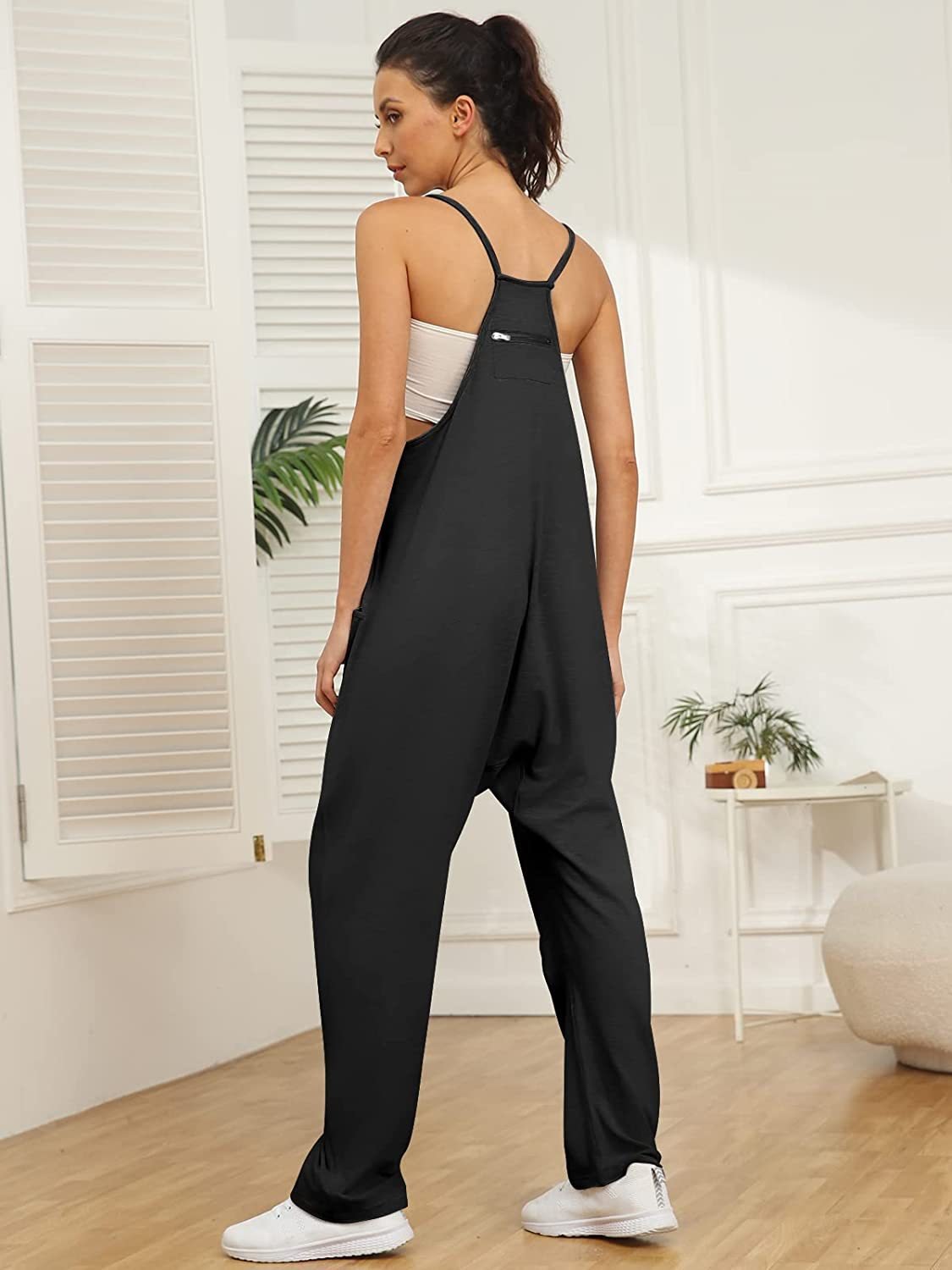 Women Adjustable Shoulder Strap Jumpsuits Casual Onesie Rompers Sleeveless Loose Baggy Overalls Jumpers with Pockets