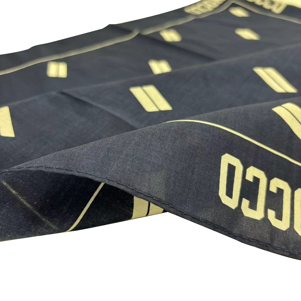 Manufacture 2024 new Trending Beautiful pattern Design Bandanas Luxurious Designer Ladies Multi Color Factory custom bandana