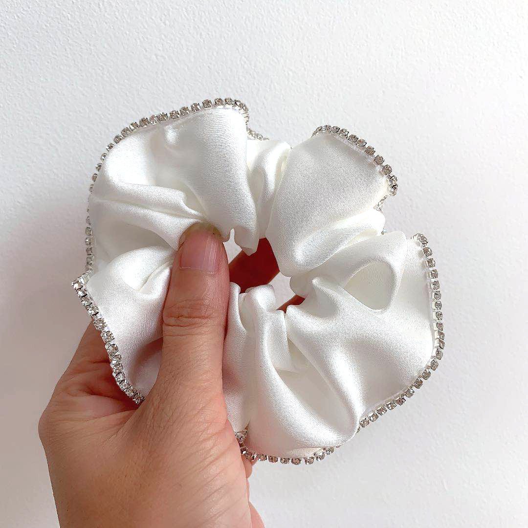 Korean style rhinestone edging textured large intestine hair scrunchies ring in stock girl hair band accessory