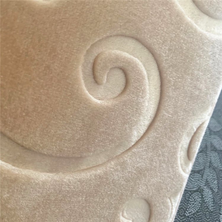 Customized factory rugs Indonesia Malaysia wall to wall anti slip emboss ready design raschel mink carpet