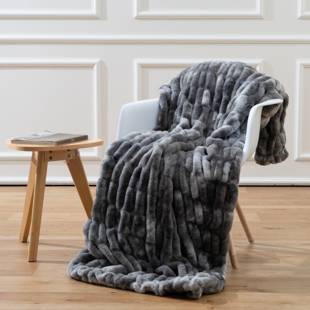 Plush Elegant Reversible Minky Blanket Fuzzy Ruched Luxurious Soft Faux Fur Throw Blanket For Sofa Chair Couch Living Room