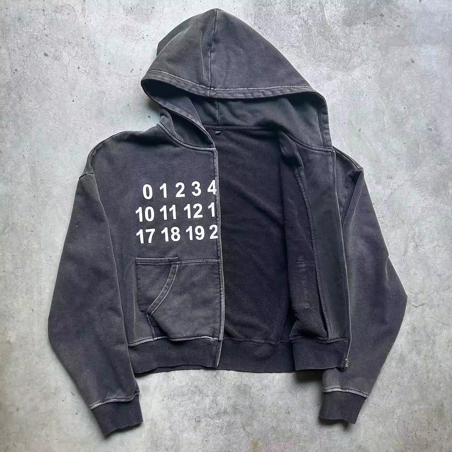OEM Custom manufacturer wholesale 100%cotton french terry black screen print men vintage zip up acid wash cropped hoodie
