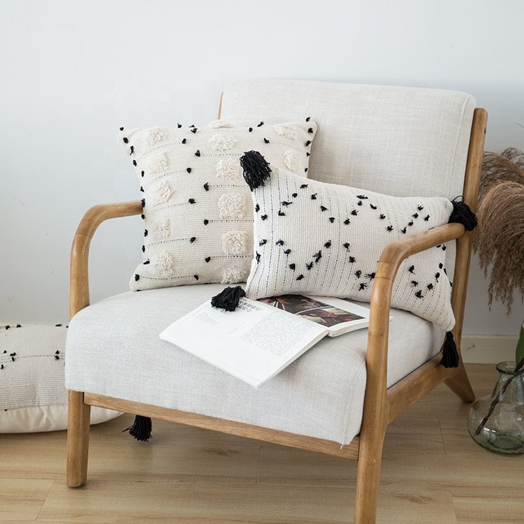 Wholesale Farmhouse Boho Style Cushion Case Home Decor Cotton Woven Pillow Case Tufted Cushion Cover