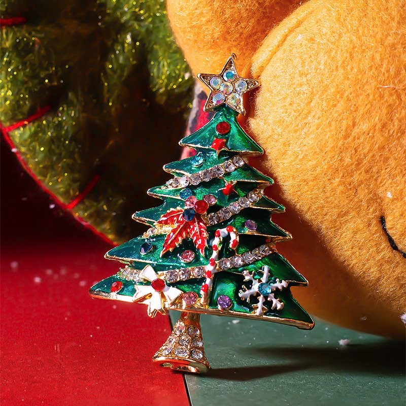 Manufacturer Luxury Metal Merry Christmas Gift Tree Snowflake Custom Enamel Rhinestone Diamond Clothes Lapel Pins Women Brooch