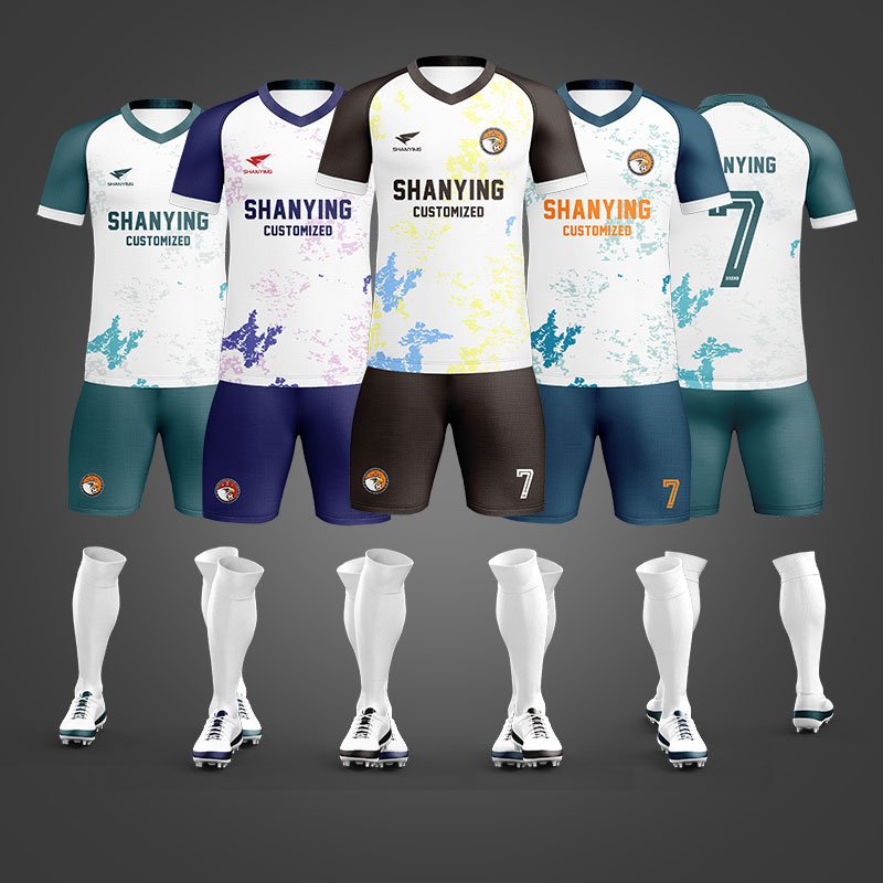 Custom Quality Soccer Jersey Sets for Men 2024 New Design Sublimation Printing Quick Dry Customized According to Your Needs