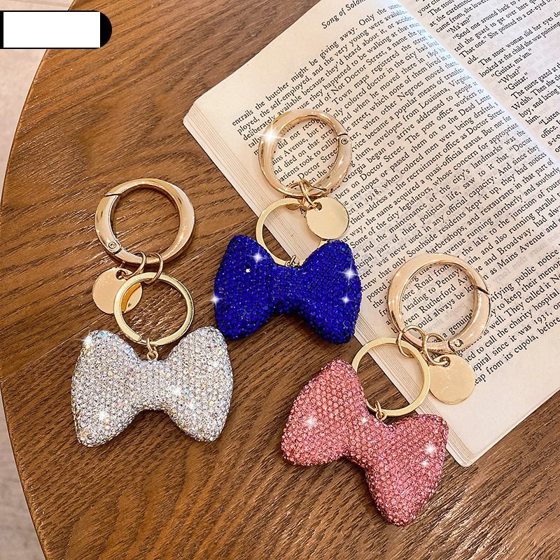 Hot Style Rhinestone Crystal Metal Enamel Marvel Bow Tie Pink Ribbon Designer Kawaii Keychains Bag Charms Pendant Accessories