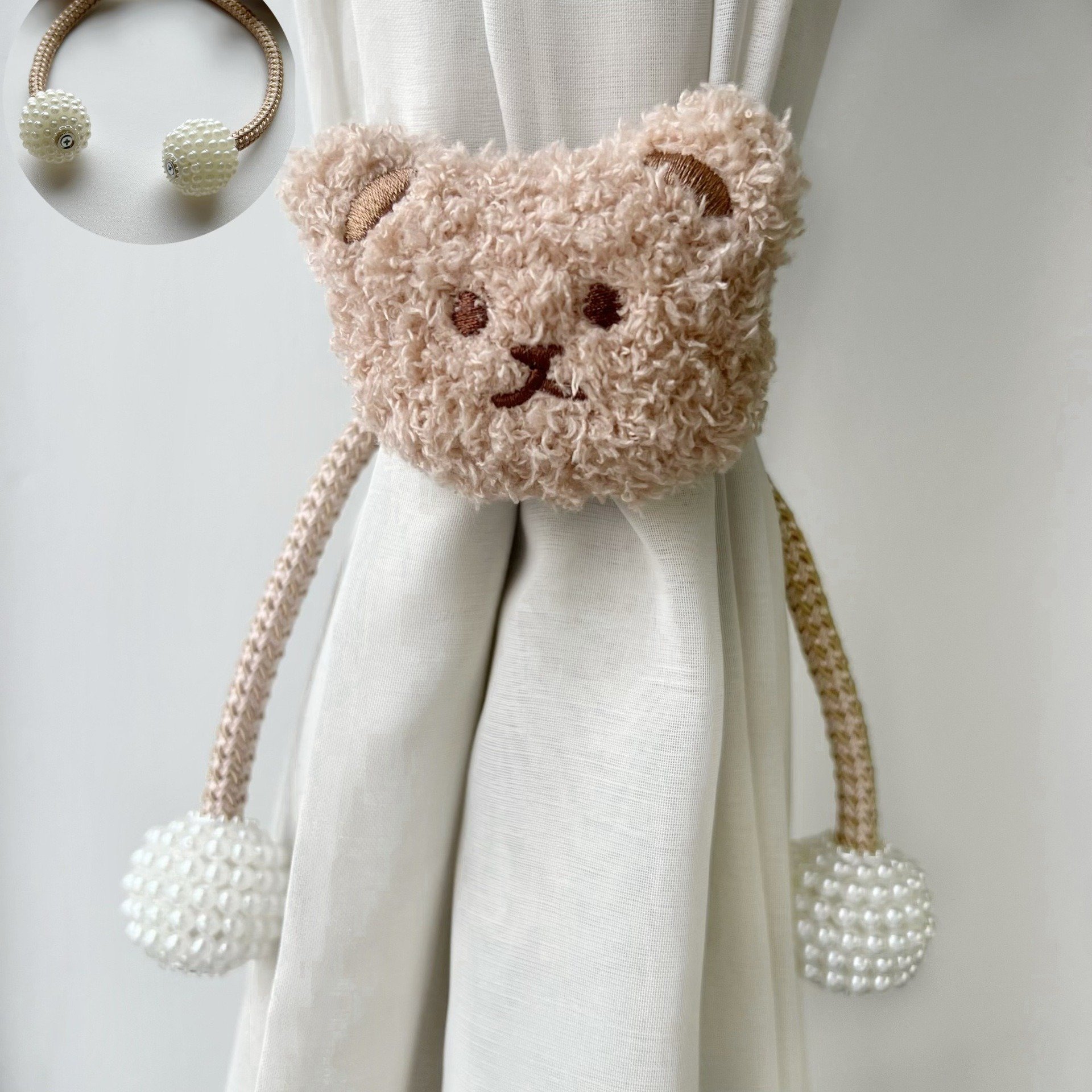 A magnetic curtain buckle, simple curtain tie modern small flowers bedroom living room home decoration