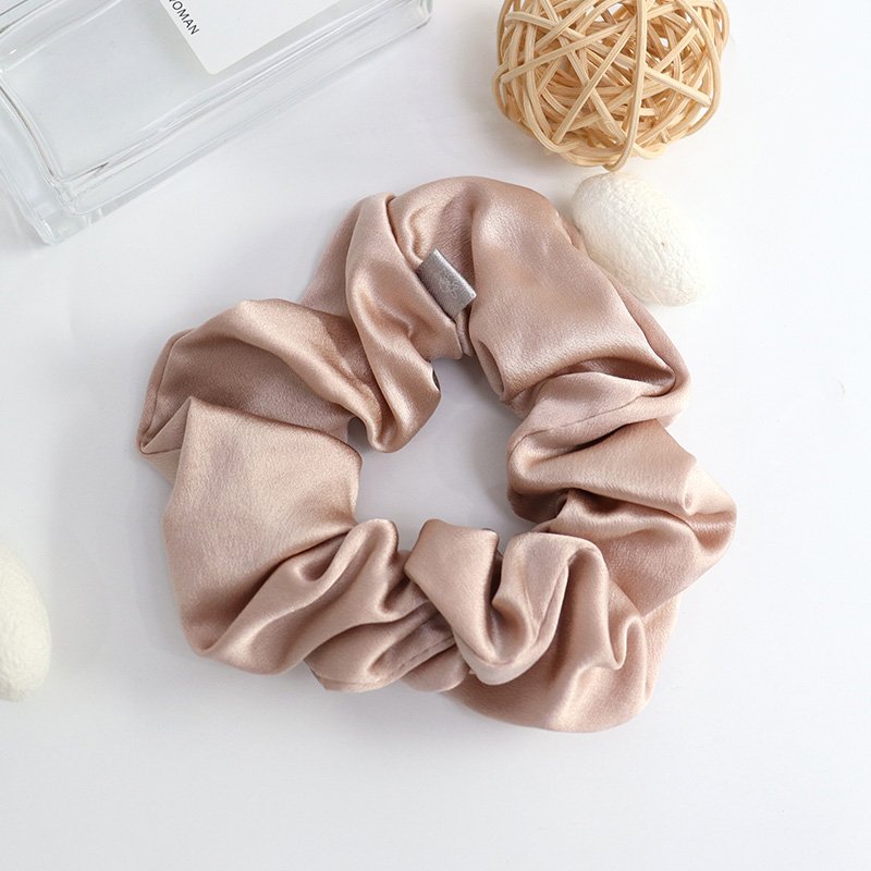 In stock 16-22momme silk scrunchie The minimum order quantity is 1 piece large hair ties