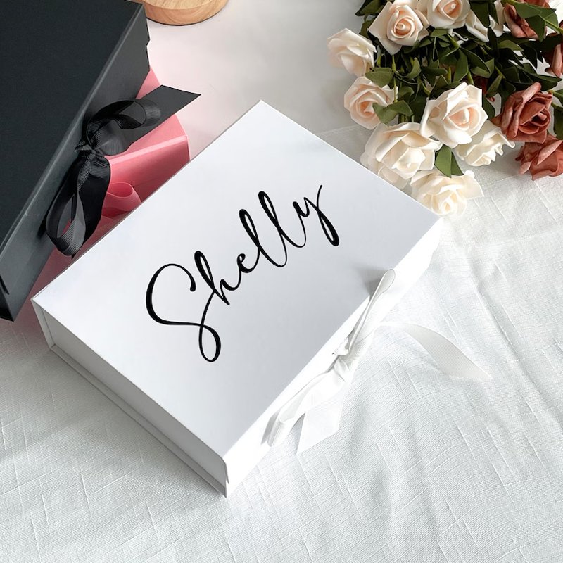 Custom Logo White Foldable Bow Tie Package Boxes Cardboard Paper Clothing Gift Packaging Box With Magnetic Lid