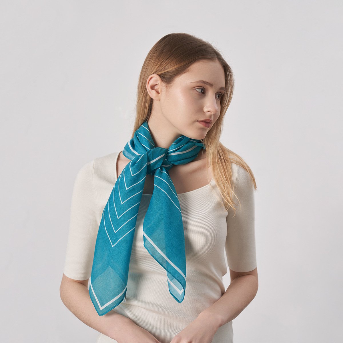 Summer Women's Retro Decorative Square Scarf New Small Whale Printing Women's Hair Tie Silk Scarf