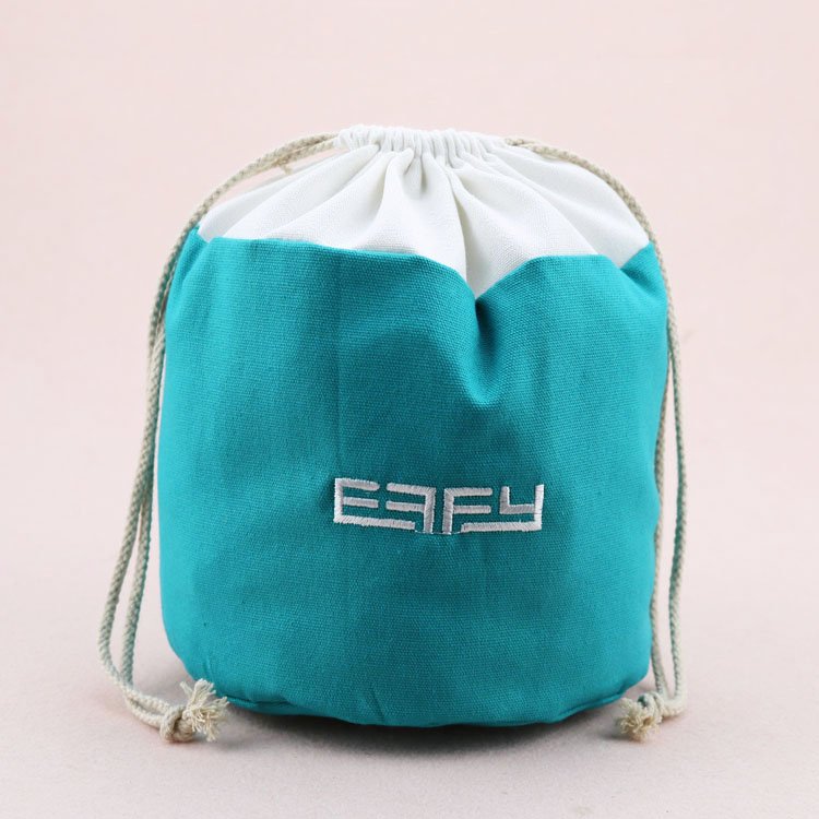 Custom made luxury drawstring red velvet drawstring bags with logo jewelry bag packaging suede wine bottle pouch Halloween gift