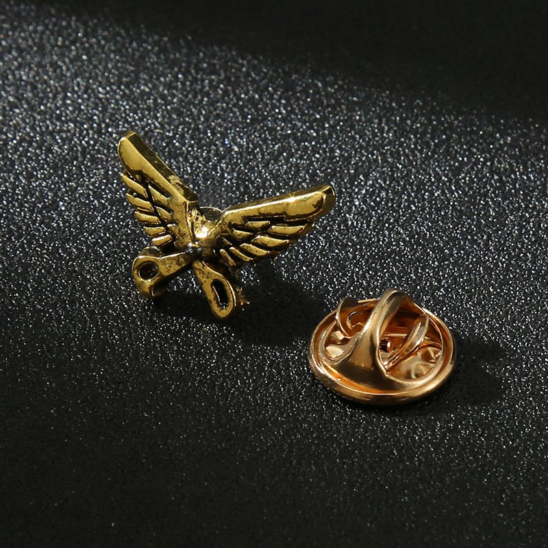 Personalized fashion animal suit accessory brooch