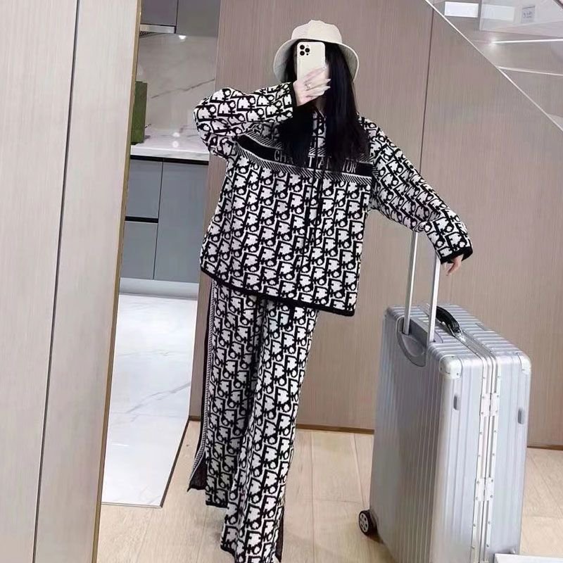 Sports running wear hoodie suit women Spring and autumn luxury designer tracksuit wide leg pants fashion 2 sets
