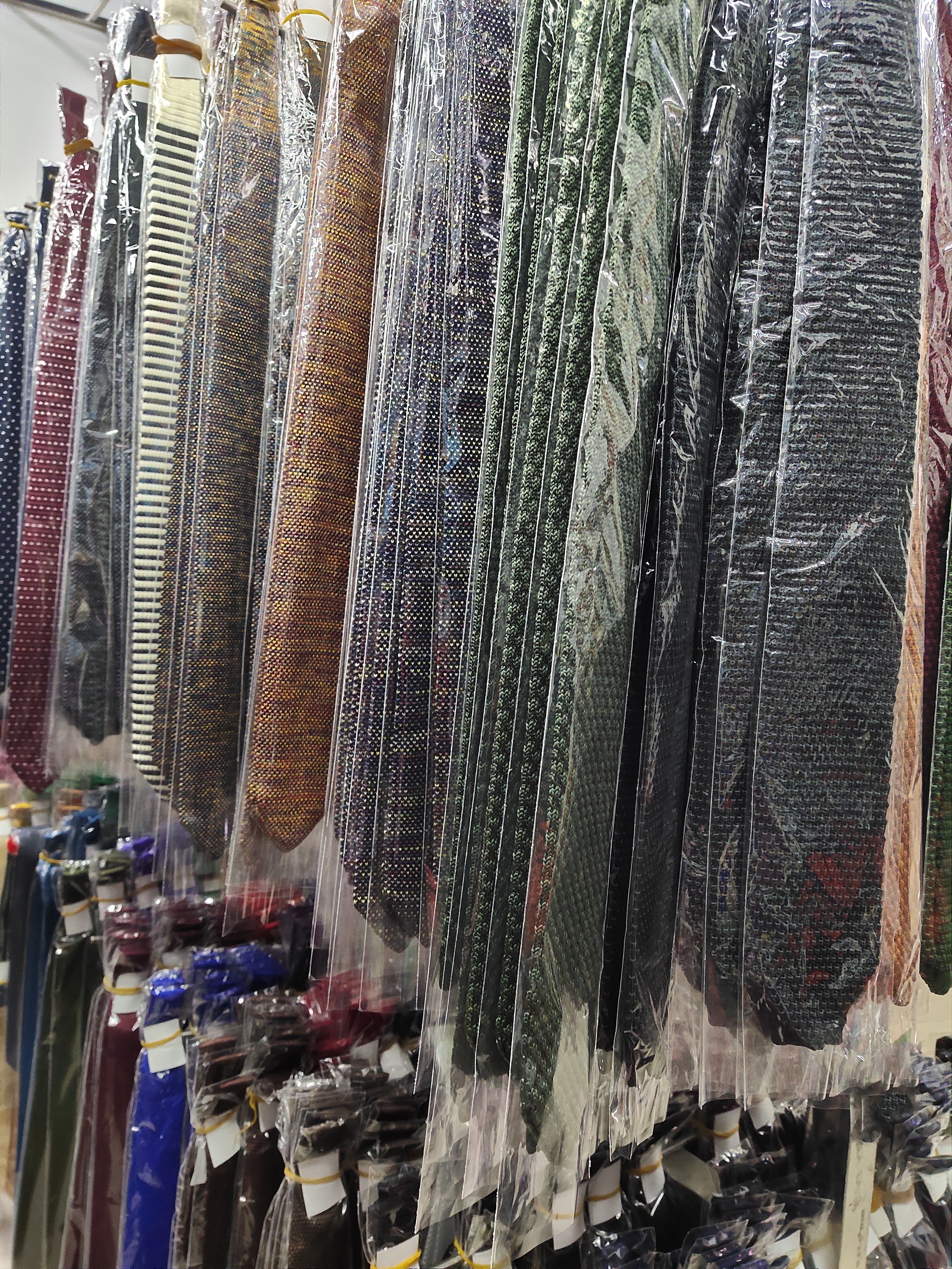 Factory Price Wholesale Polyester Knitted Narrow Necktie Ready to Ship Slim Tie Latest Fashion Stripe Dots Design Knitting Ties
