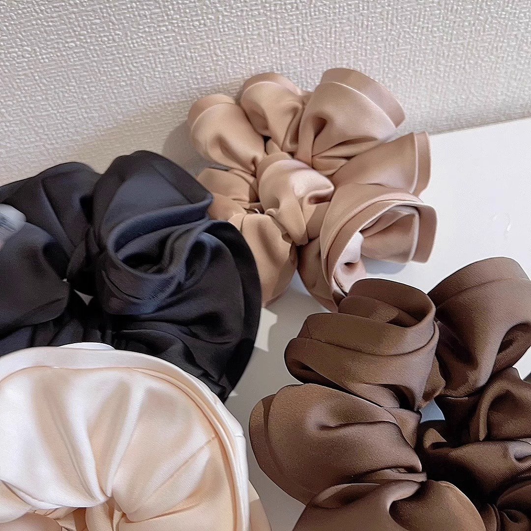 Luxury Elegant Simple Oversize Flower Hair Band Elastic Hair Ties Jumbo Scrunchies Silk Satin Hair Scrunchies for girls women