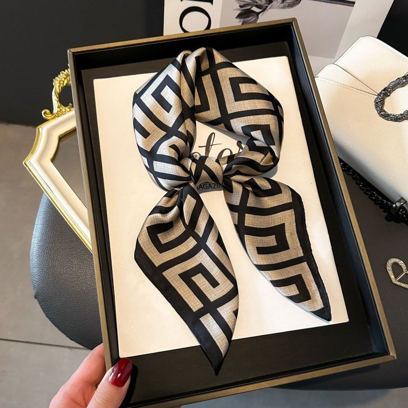 New Simple 1026I Custom Women's Stylish Square Neck Scarves 70cm Designer Custom Printing Luxury Brand Head Hair Ties Silk Scarf
