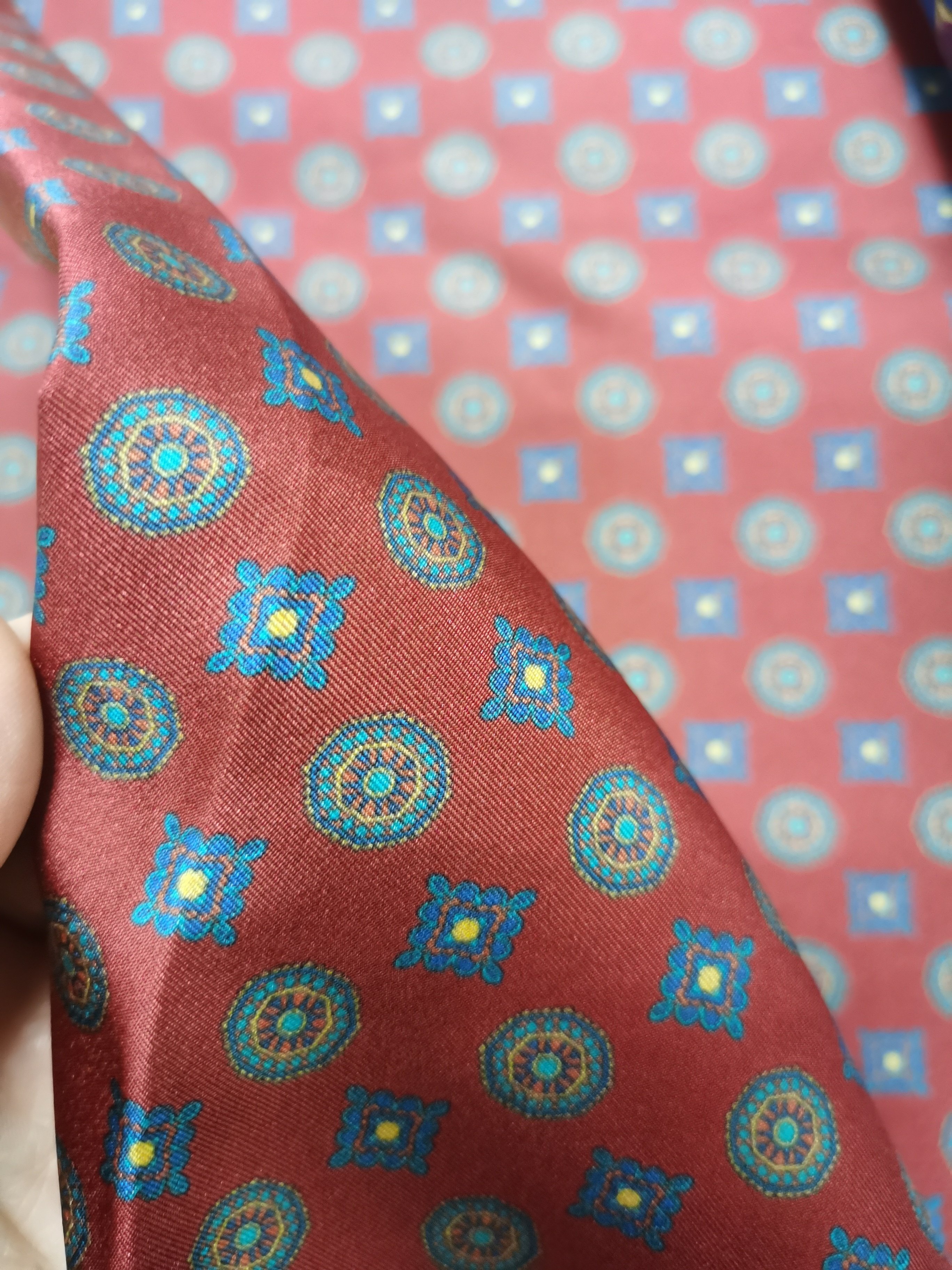 100% Natural Mulberry Silk Twill Thick 16mm Jacquard Fabric for Garments Men's Ties Dresses Scarves Costumes Skirts