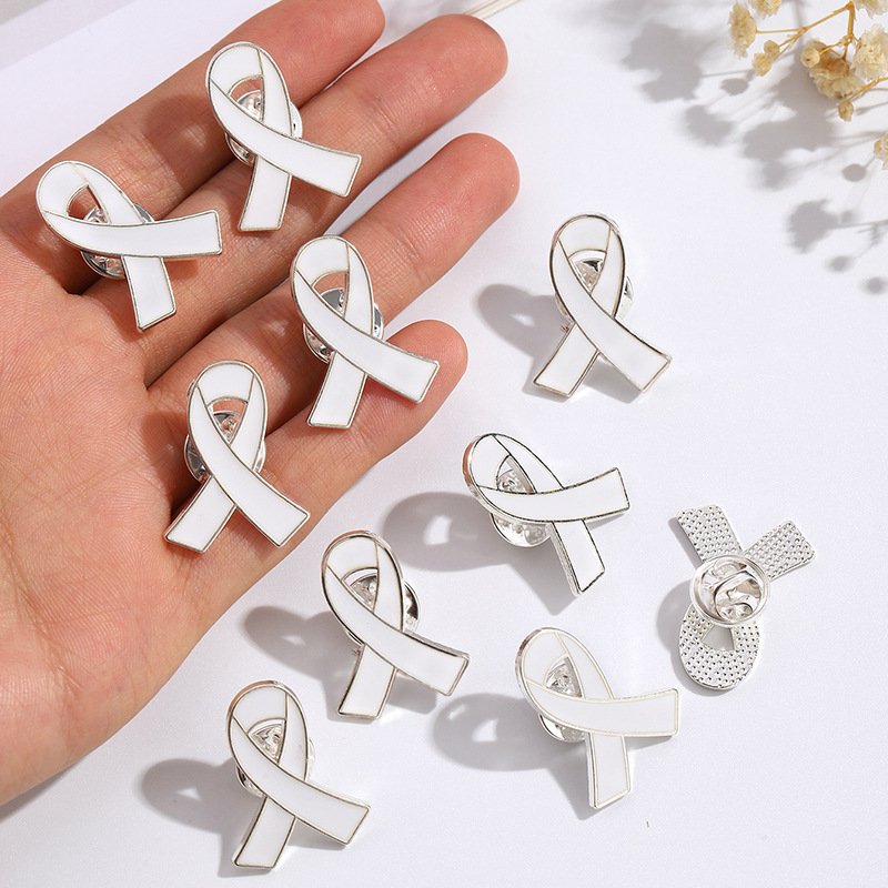 Dropshipping Enamel Yellow Gold Ribbon Pin Childhood Bone Cancer Awareness Brooch Pin Hope Pray Safety Badge Brooches Lapel Pin