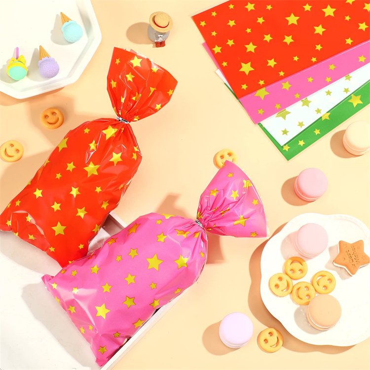 Wholesale Customized Plastic Mylar Sweet Gift Packaging Food Bags Foil Pouch Candy Bags with Twist Ties for Birthday Party