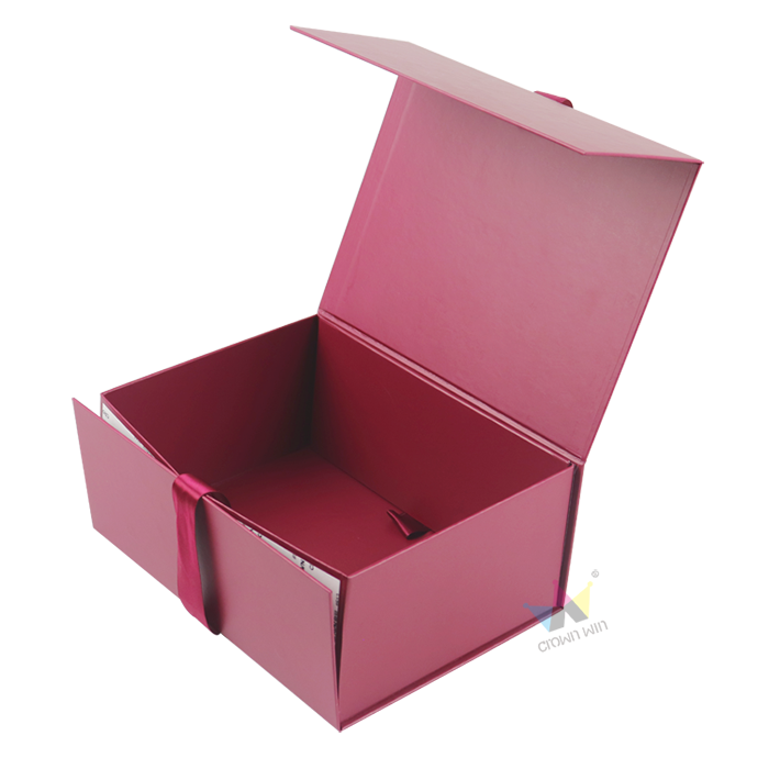 OEM & ODM Custom Black & Gold Candle Boxes Corrugated Board Travel Gift & Hat Box Packaging Ribbon Stamping Printing Handling