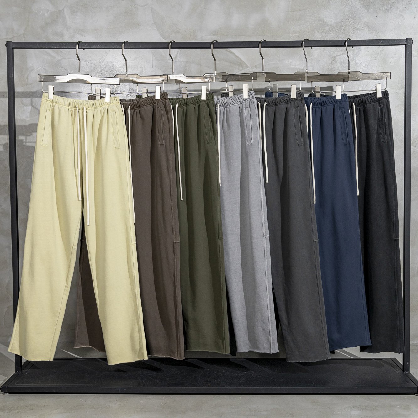 380 GSM Summer thin leisure men straight sports men drawstring loose sports pants 100% Cotton jogging pants