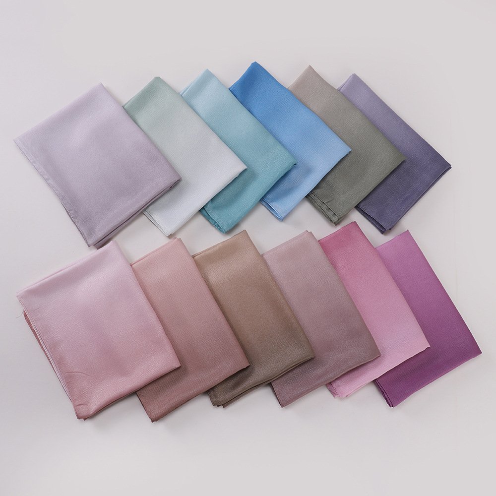 2024 Wholesale Malaysia Two-color Gradient Shawl Headscarf Muslim Women Hijab Scarf Voile Shiny Silk Ombre Hijab