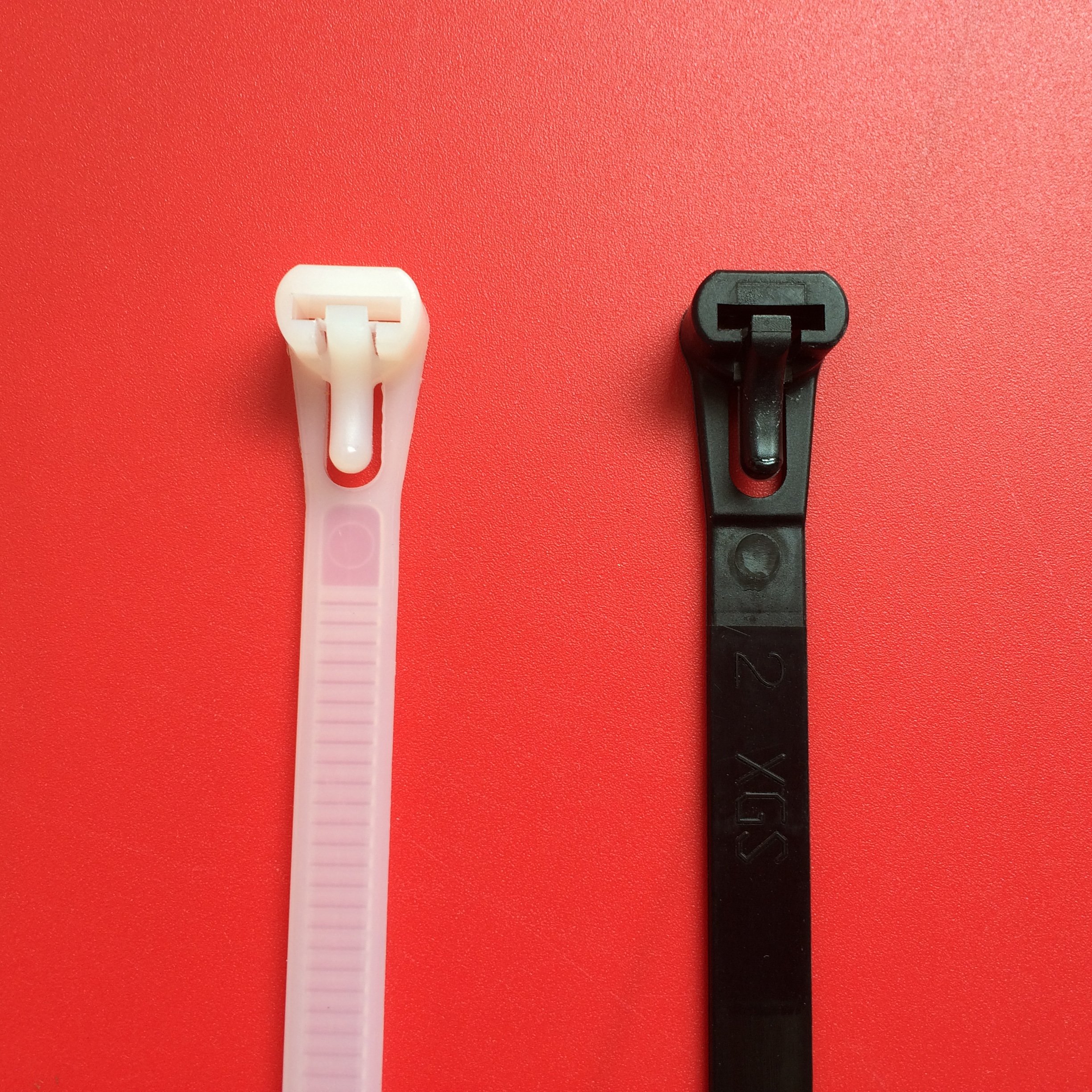 4.8*200mm 8" Releasable Reusable Carry Straps Automatic Adjustable Zip Tie Strap Reusable Wire Wraps Nylon Cable Ties