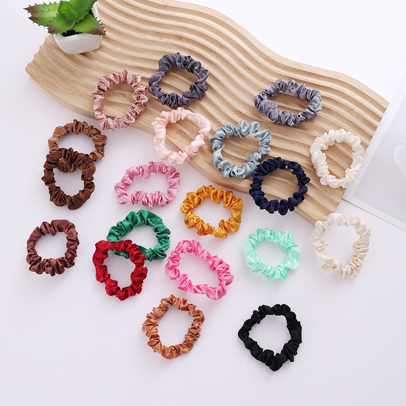 Custom Wholesale Skinny Chiffon Satin Silk Velvet Scrunchies Elastic Band Design Hair Rope Hair Tie For Woman Girls