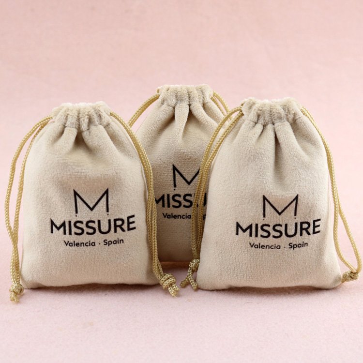 Hot stamping gold foil logo beige soft custom velvet gift bags jewelry drawstring for necklace rings packaging velvet dust pouch