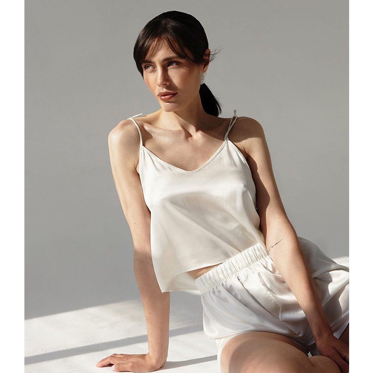 Factory price 2pcs silk cami top and Shorts set pure silk Pajama 100% mulberry silk camisole for women