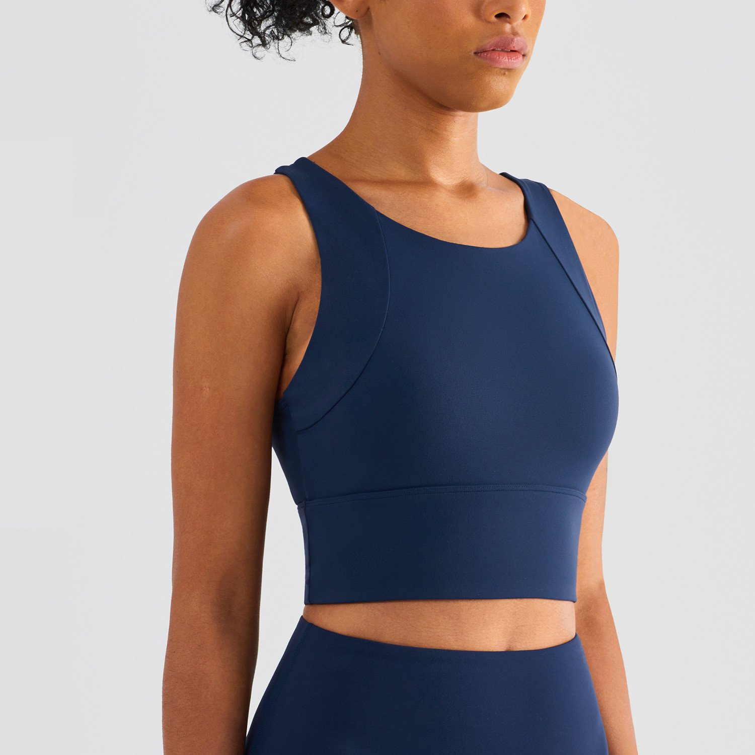 High Quality Gym Active Yoga Wear Back Twisted Yoga Bra Strappy Padded Spandex Sport Bra For Women