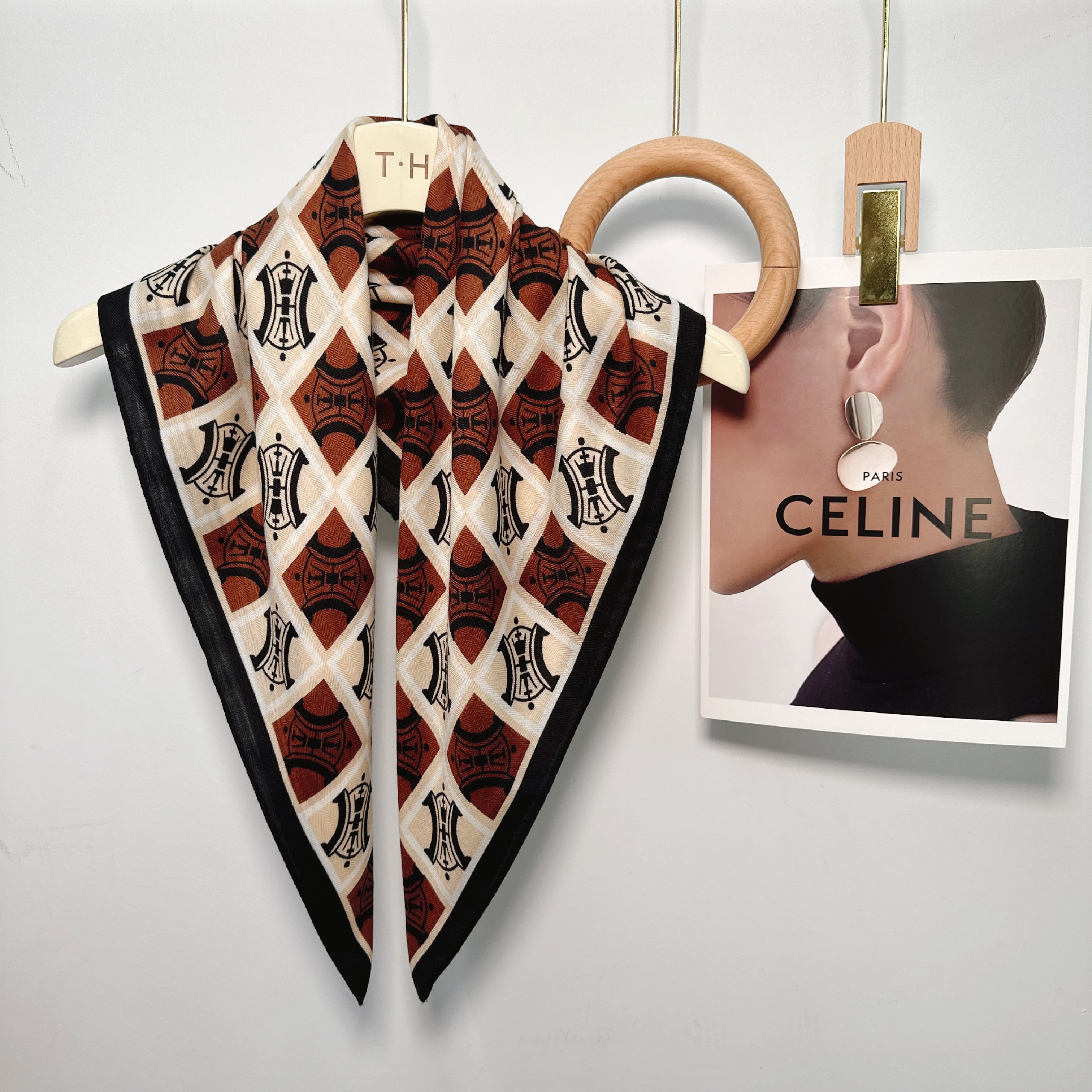 Women's New Fashion Twill Silk Square Scarf 70*70cm Elegant Custom Designer Printed Head Hijab Scarf Neck Hair Tie Warps Summer