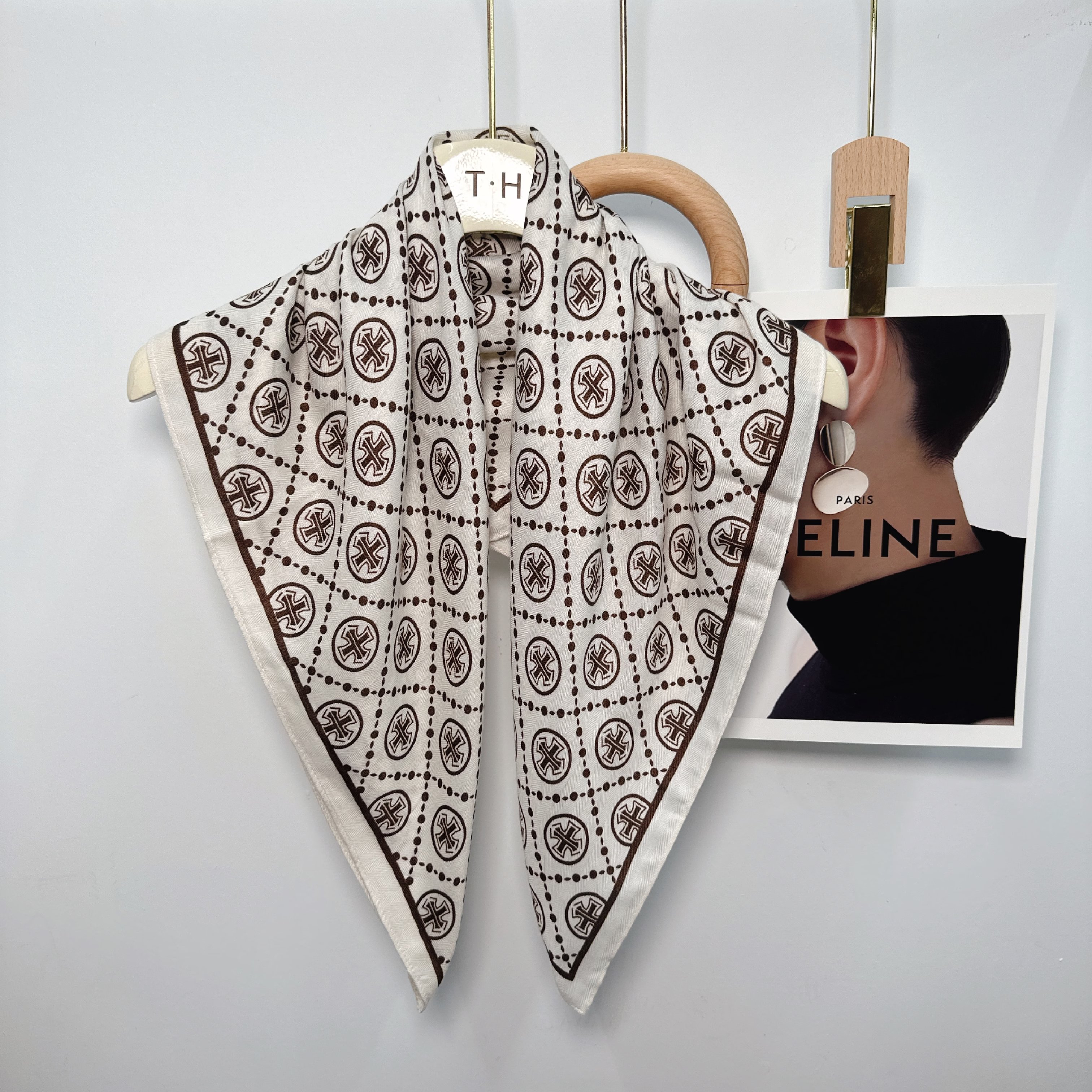 Women's New Fashion Twill Silk Square Scarf 70*70cm Elegant Custom Designer Printed Head Hijab Scarf Neck Hair Tie Warps Summer