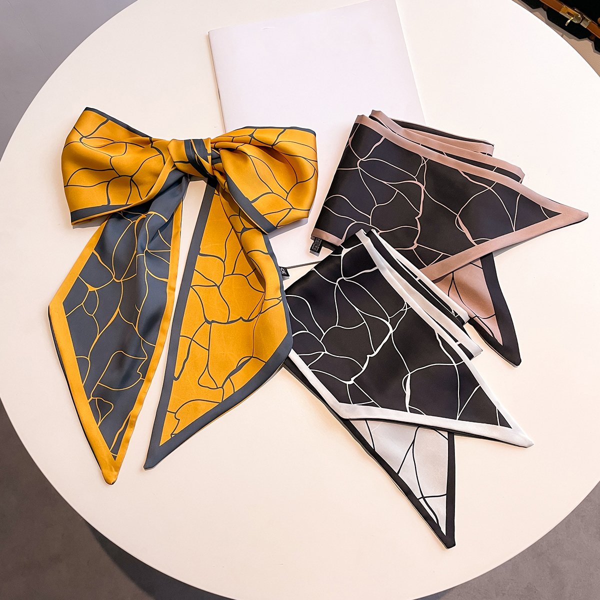 Wholesale In Stock WJ1067C Luxury Printed Summer Twill Bag Scarf Silk Satin Narrow Long 145cm Neck Hair Ties Skinny Silk Scarf