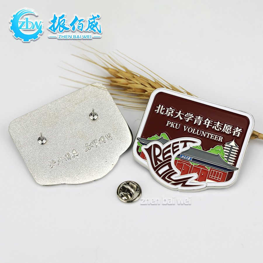 Zinc alloy 3d three-dimensional antique love and peace metal ancient tin brooch custom metal ancient tin three-dimensional pin
