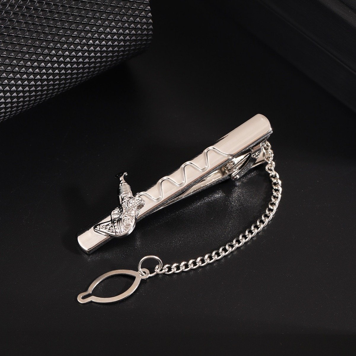 2024 new cross-border hot men's dress shirt tie pistol chain style with copper accessories