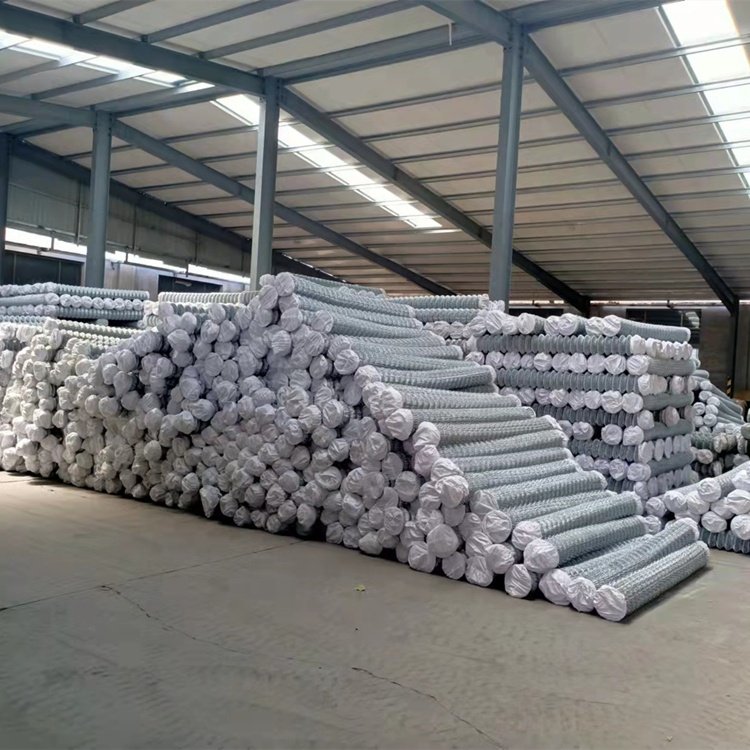wholesale 6ft 7ft 8ft used 9 gauge 10 gauge 11 gauge black vinyl PVC coated hot dip galvanized chain link fence for sale