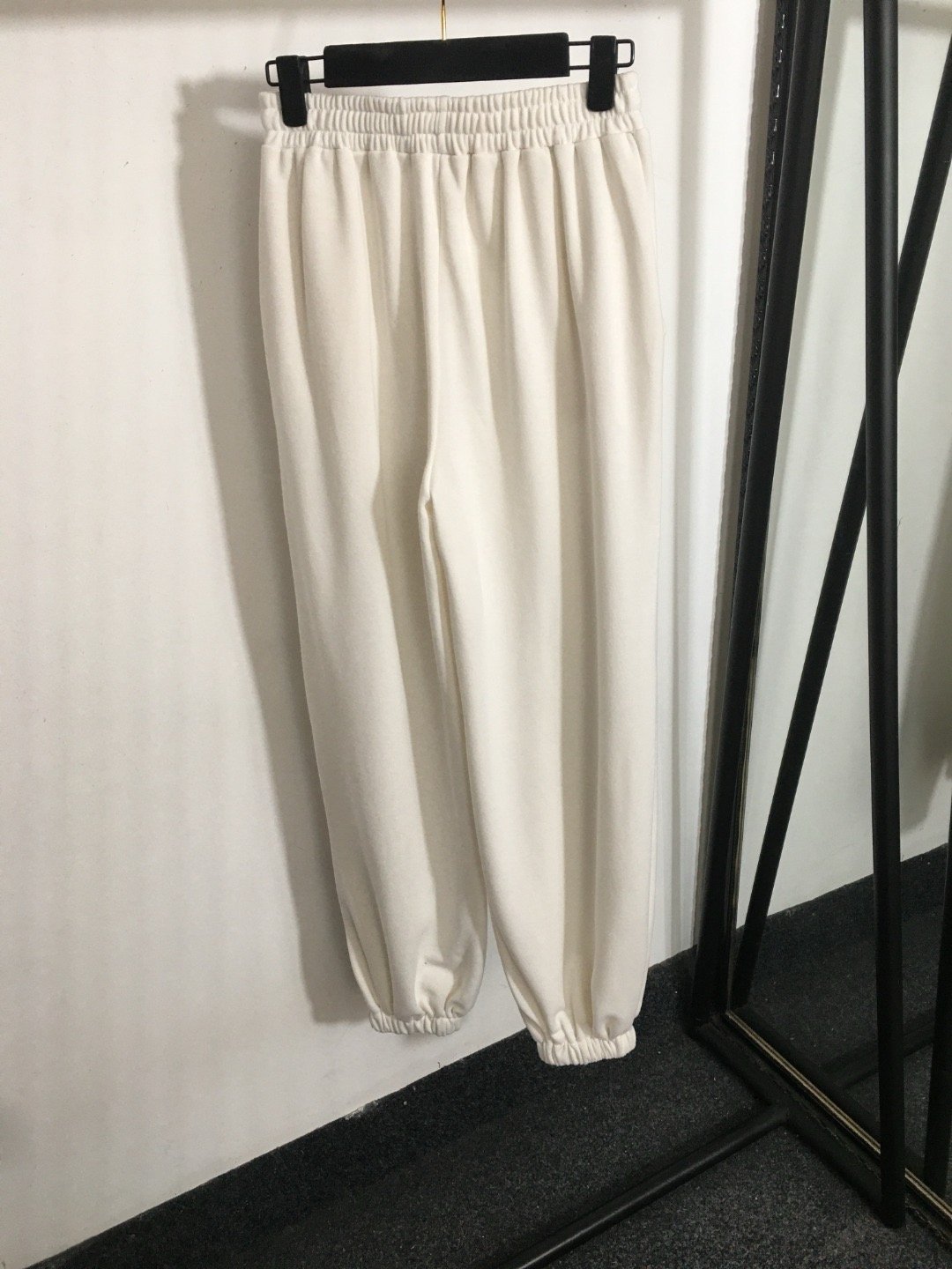 New women's sports suit hardware decorative vest hooded bat short sleeve T-shirt sweater+leg-tied casual trousers