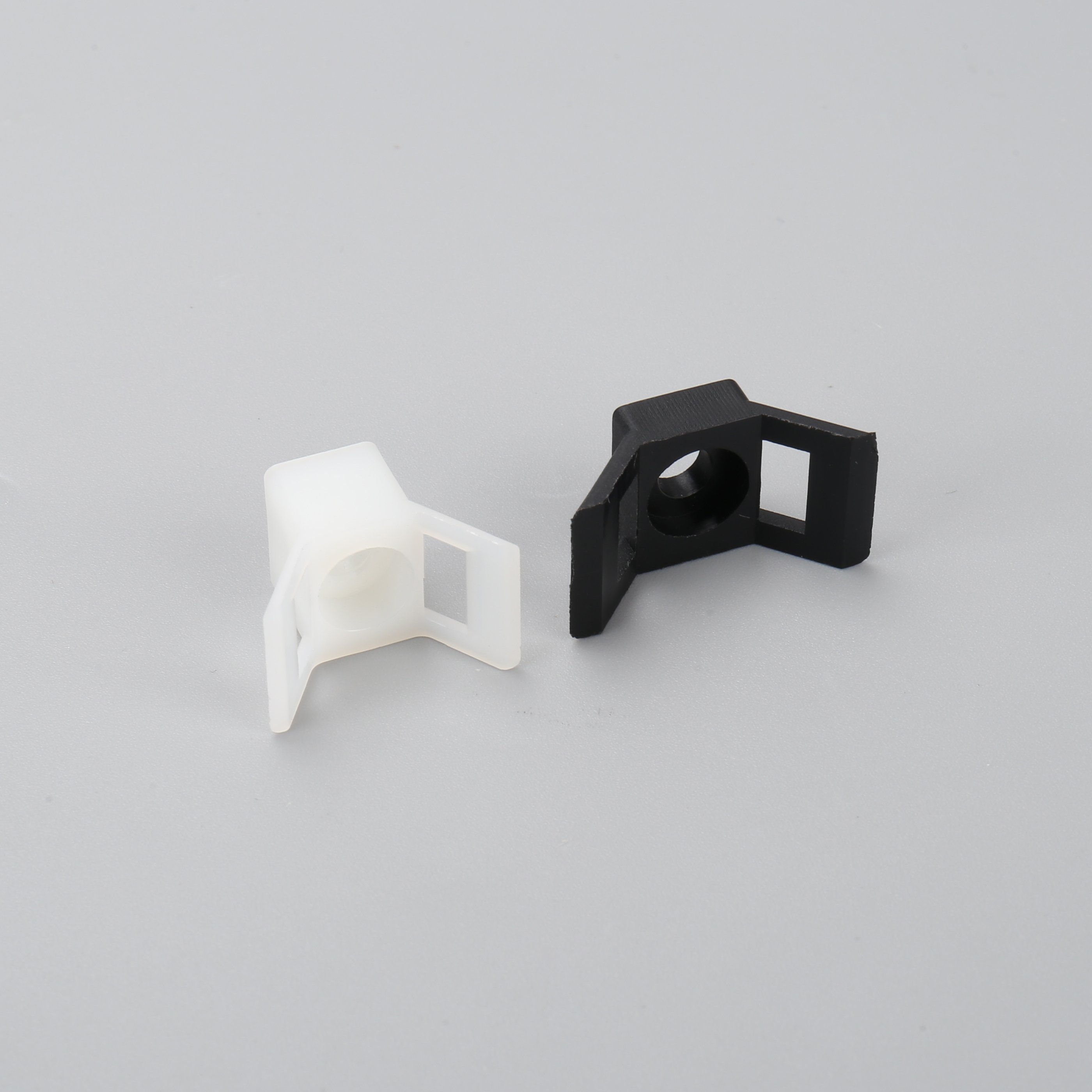 OUORO HC-4(Hole diameter 5.12mm) Customize Plastic Self Adhesive White Black 94-V2 Saddle Type Nylon66 Saddle Tie Holder nylon
