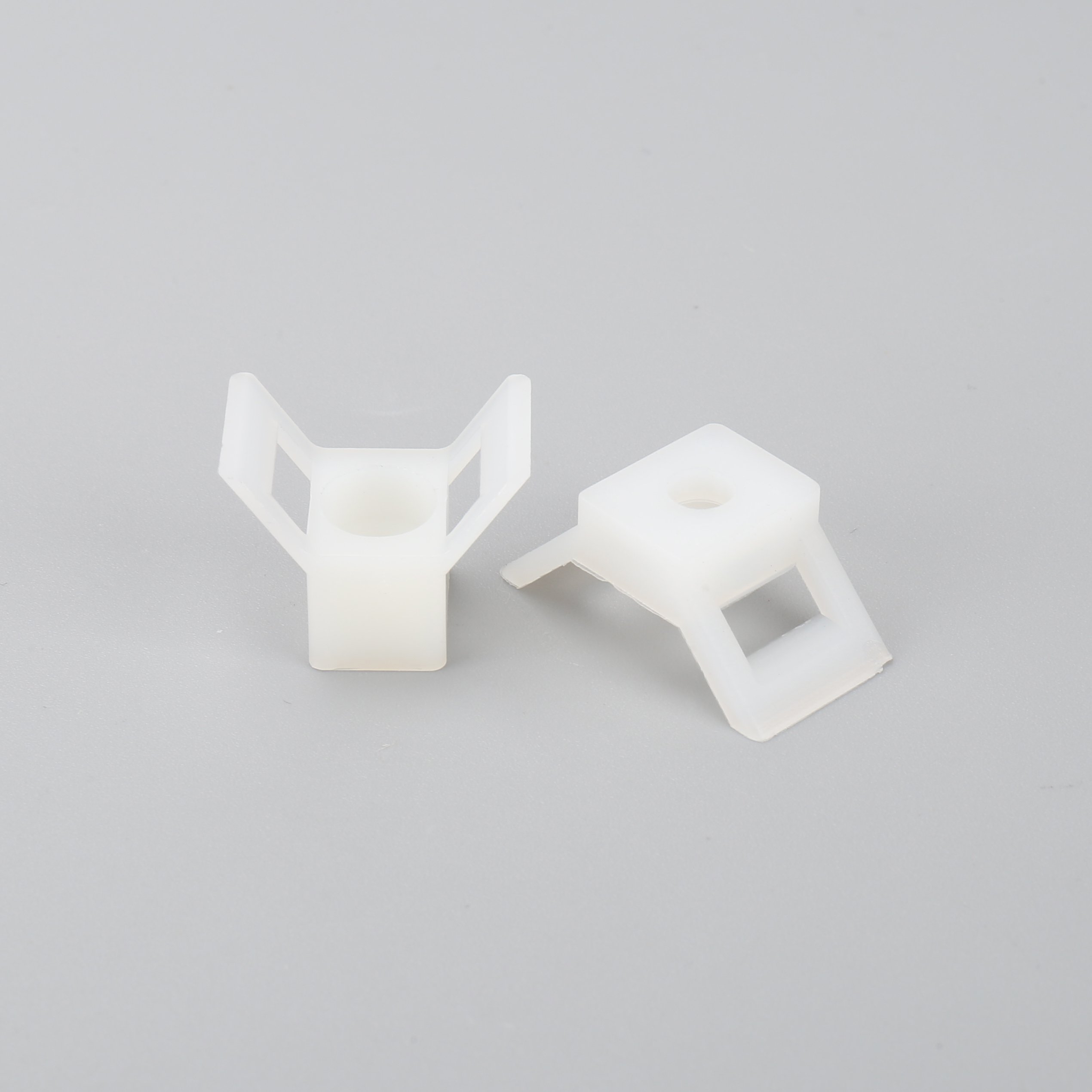 OUORO HC-4(Hole diameter 5.12mm) Customize Plastic Self Adhesive White Black 94-V2 Saddle Type Nylon66 Saddle Tie Holder nylon