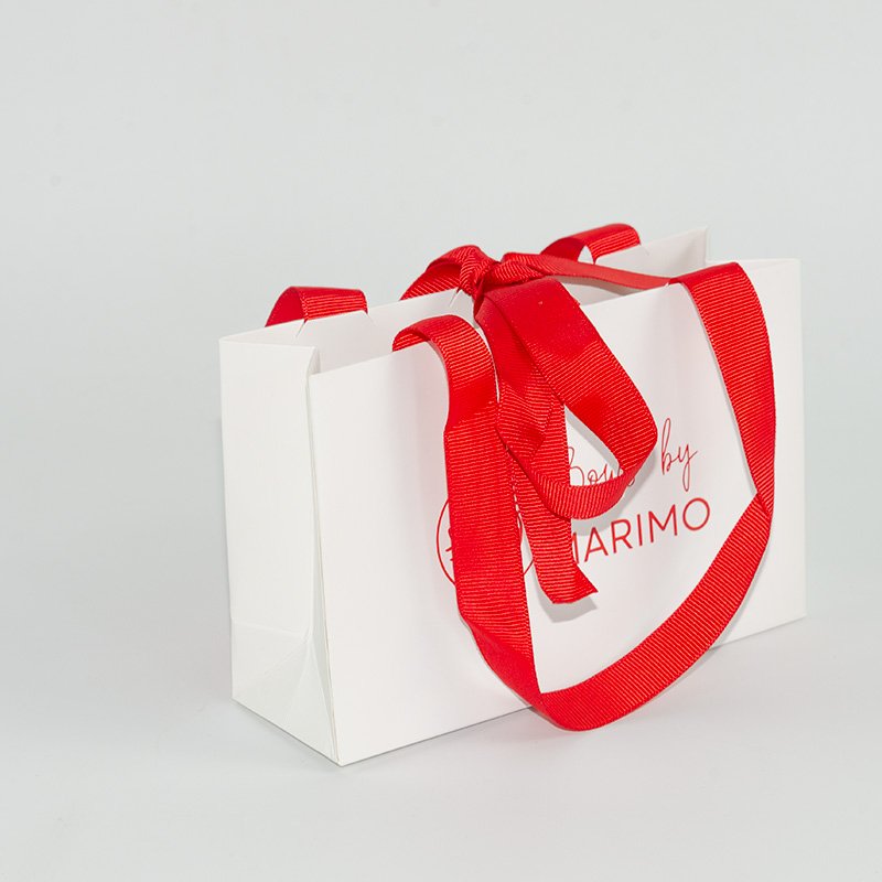 Custom White Mini Paperboard Bag with Bow Tie Ribbon Screen Printing and Lamination for Clothing Shopping and Gifts