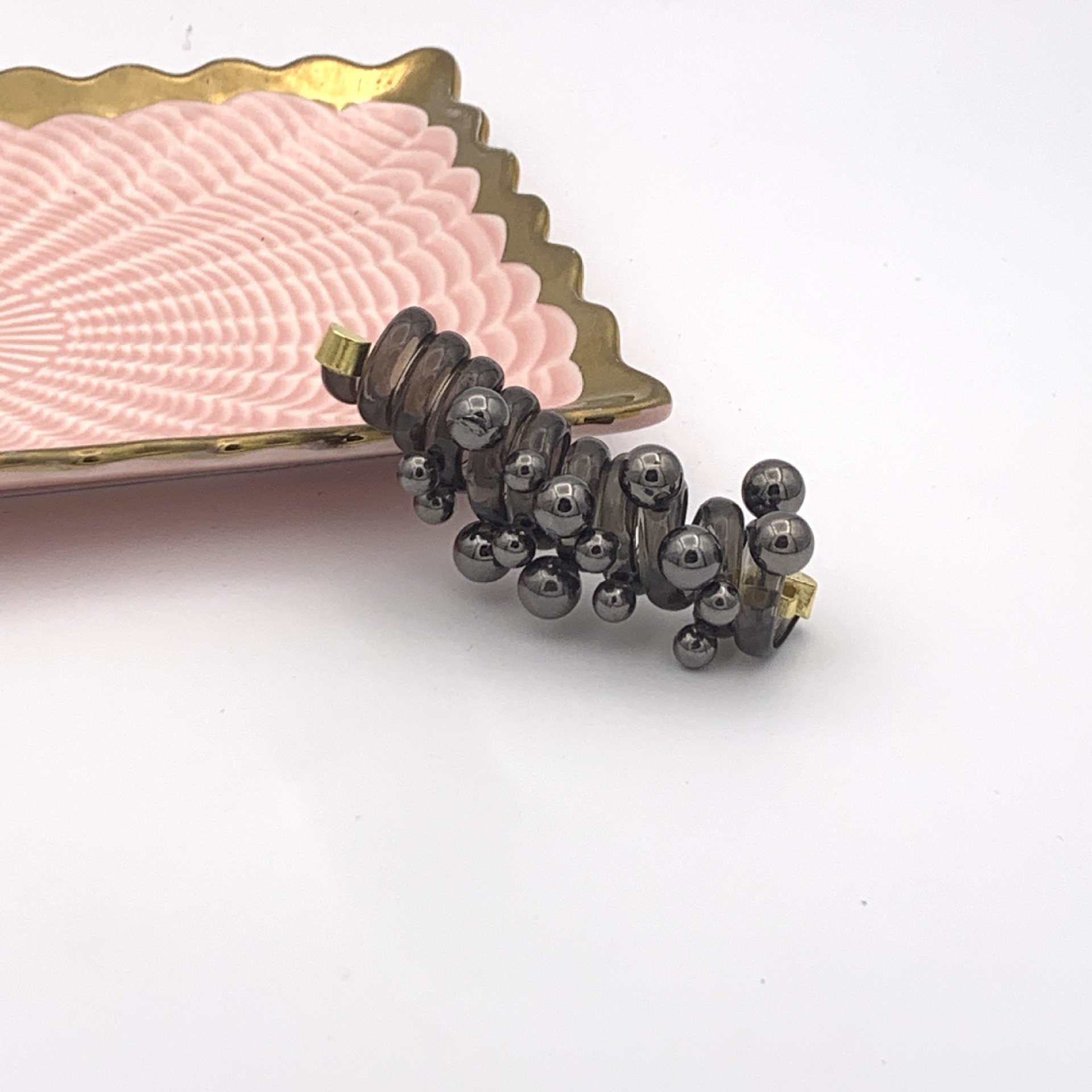 Cheap Fashion Colorful Pearl Wire Hair Bands Waterproof Hair Coils No Damage Kids Girls Telephone Straight Spiral Hair Ties