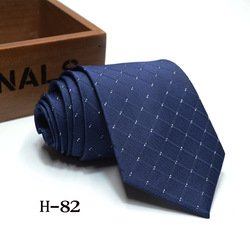H82
