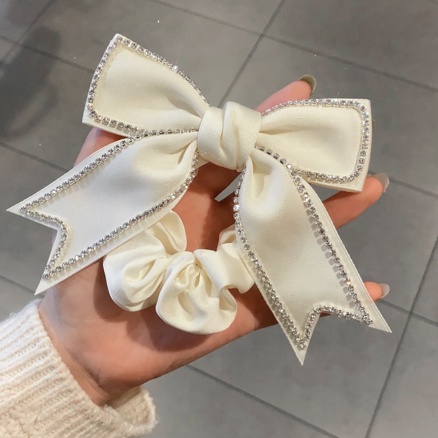 Temperament Crystal Bow Scrunchies Silk Fabric Elastic Hair Band Girls Fashion Ponytail Holder Accesorios Para El Cabello